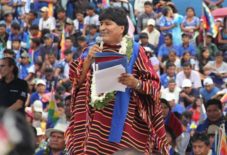 evo-morales-en-el-aniversario-del-mas.-foto-evoespueblo._256757950_760x520