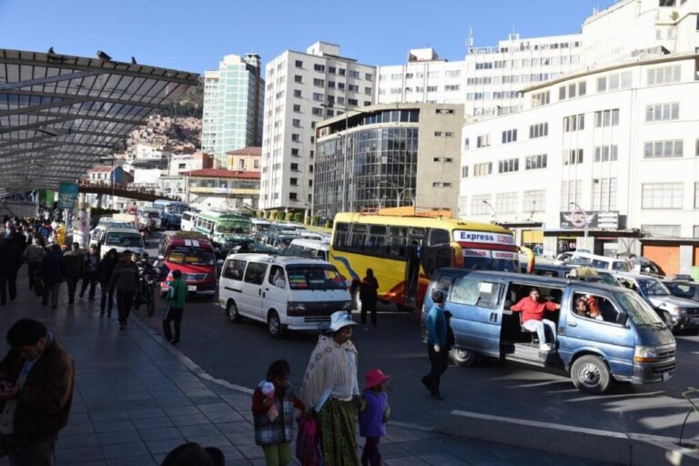 TRANSPORTE-LA-PAZ-ARCHIVO-LA-RAZON-1024x683