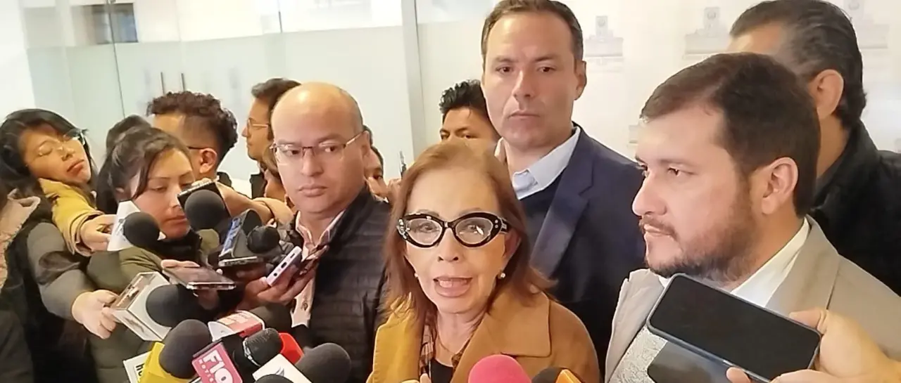 la-dirigencia-civica-junto-con-la-se_101-13356283_20251014142634