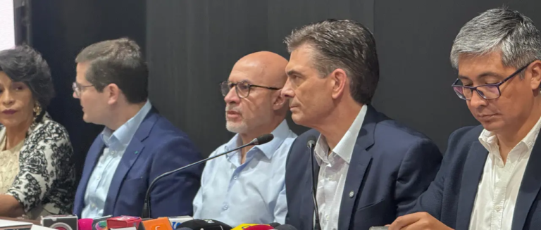 rodrigo-paz-reunion_101-13466533_20251025154557