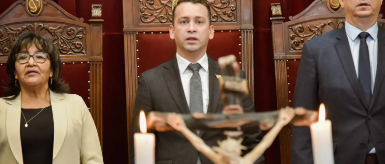 autoridades-del-organo-judicial_101-13648432_20251113115059