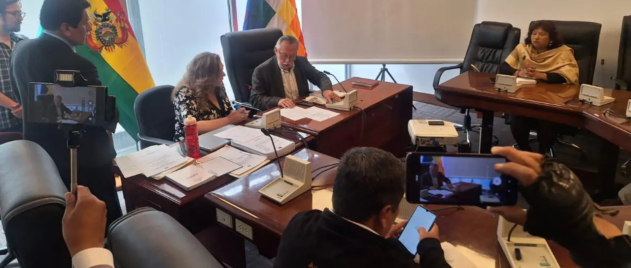 whatsapp-image-2025-11-19-at-10-23_101-13705318_20251119144311