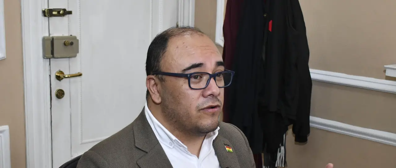 20251113274865-vocal-del-tribunal-su_101-14031313_20251223115902