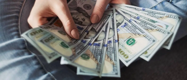 a-cuanto-estuvo-el-dolar-uph5ckb7bzg_101-14085527_20251231133955