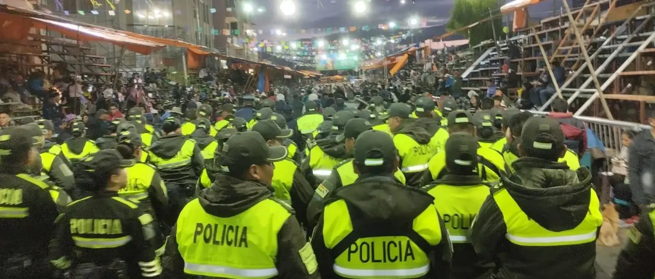 los-uniformados-que-se-desplazaron-e_101-14488979_20260214134536