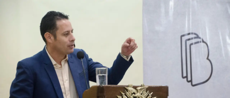 el-vicepresidente-edmand-lara-foto_101-14945211_20260402135312