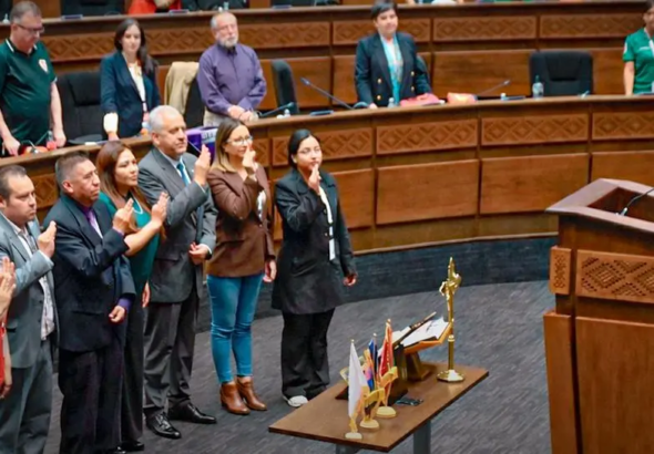 los-miembros-de-la-comision-de-etica_101-14933313_20260401104941