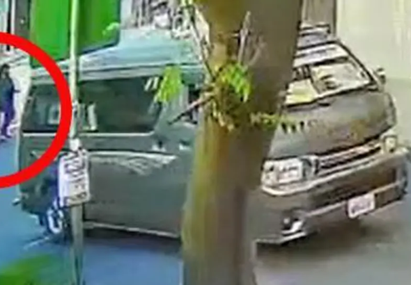 mujer_101-15102354_20260417145138