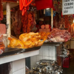 un-puesto-de-venta-de-carne-en-un-me_101-15005868_20260409114147
