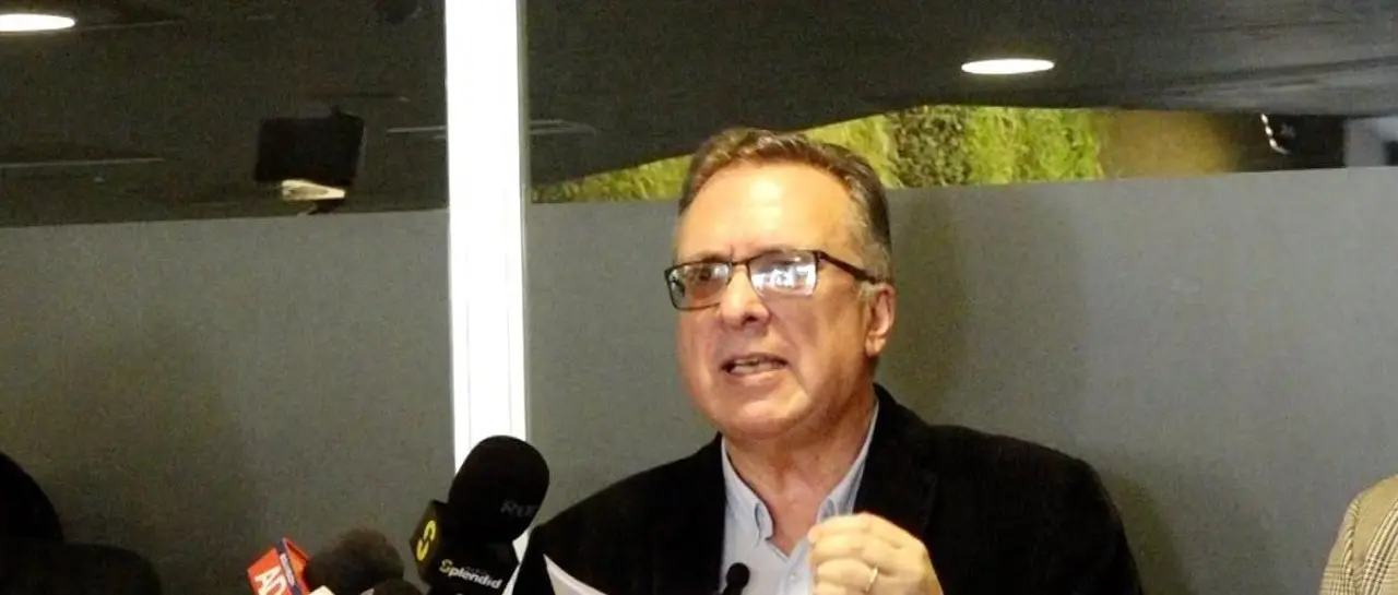 el-diputado-de-unidad-juan-carlos-al_101-15548463_20260526124933