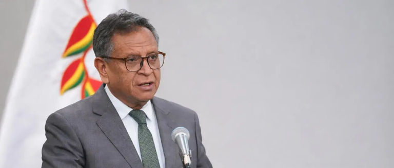 el-ministro-de-gobierno-marco-anton_101-15375328_20260511153059