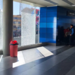 la-turba-dano-algunos-ventanales-de_101-15441261_20260516160309
