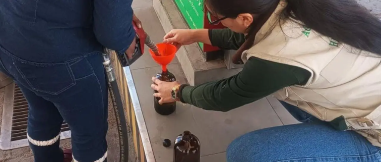 control-de-combustibles-en-una-estac_101-16347888_20260728124408