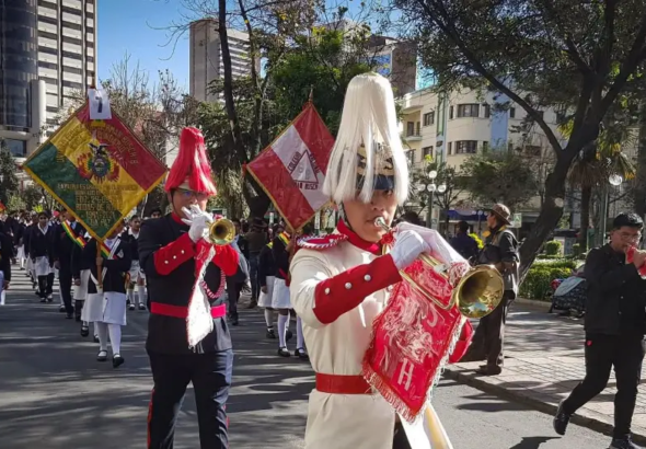 desfile-escolar-por-el-16-de-julio_101-15992889_20260701125012