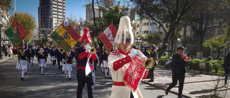 desfile-escolar-por-el-16-de-julio_101-15992889_20260701125012