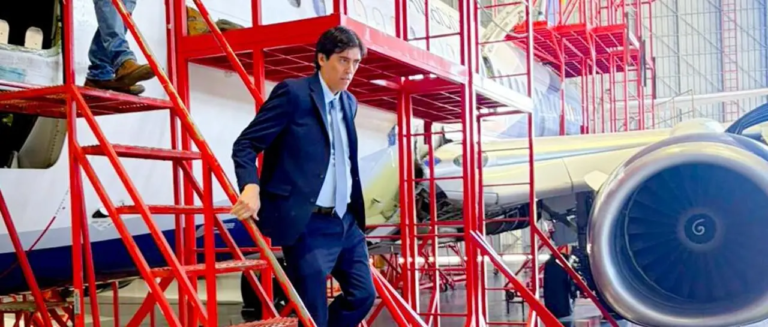 el-ministro-de-obras-pubicas-mauric_101-16647170_20260819134235