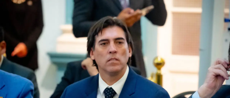 el-ministro-de-obras-publicas-mauri_101-16647879_20260819154152