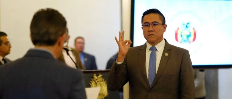 el-nuevo-ministro-de-economia-y-fina_101-16780118_20260826120632