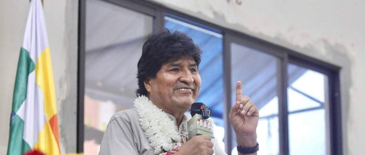 evo-morales-en-una-reunion-con-sus-s_101-17323021_20260917114052