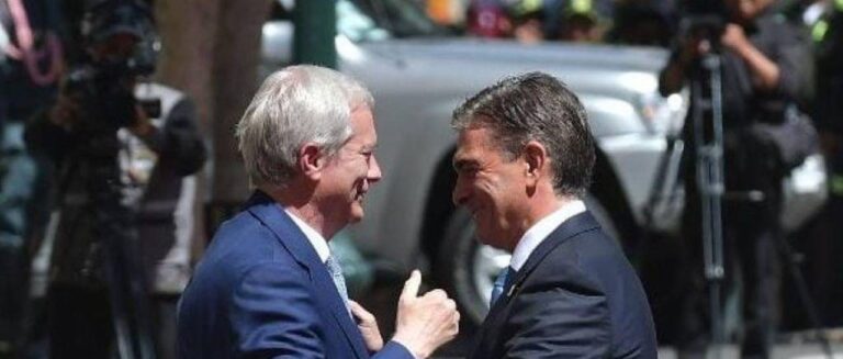 los-presidentes-rodrigo-paz-y-jose-a_101-17989276_20261016144630